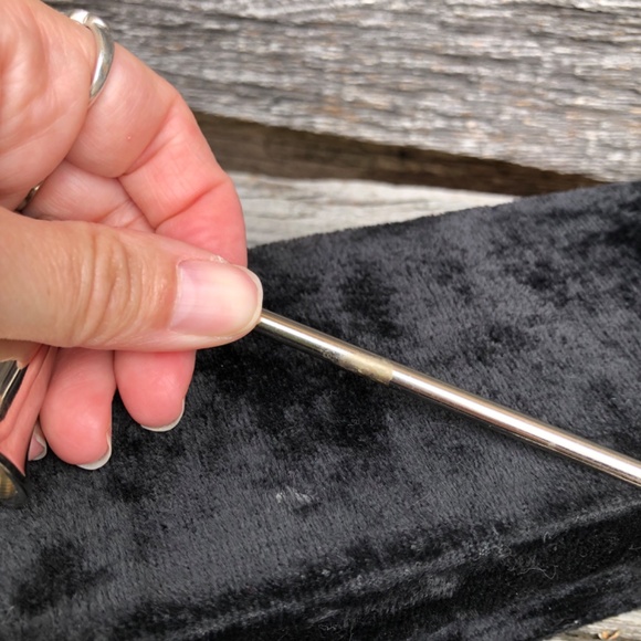 Candle Snuffer in black velvet box - Picture 7 of 13